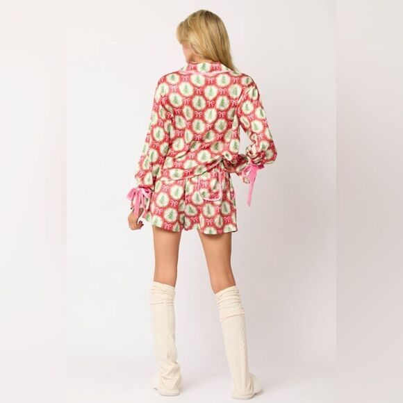 902. SATIN CHRISTMAS TREE AND BOW PJS - Picture 11 of 11